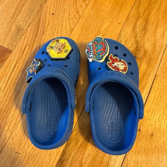 8T Blue Crocs/ Paw Patrol - Picture 6 of 6
